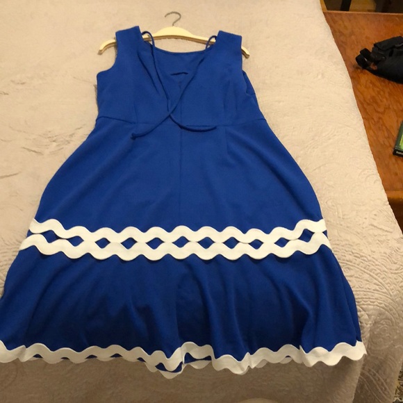 Cute summer dress - Picture 2 of 4